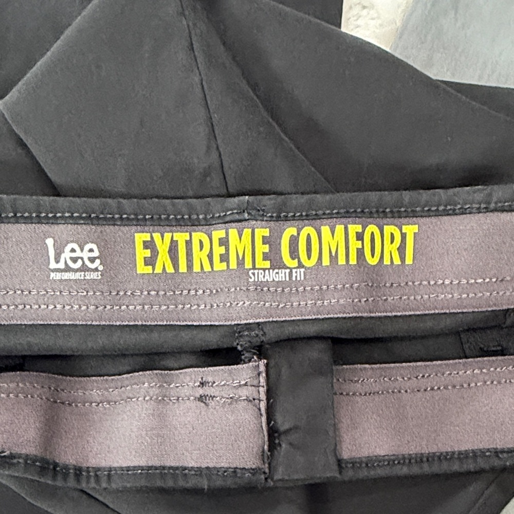 Lee Extreme Comfort Straight Fit,Size,38x32 in Black and Gray (2 Pack) - Picture 3 of 17
